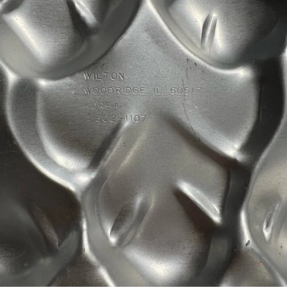 Wilton‎ Cake Pan Mold CHRISTMAS TREE 502-1107 Winter Vintage Holiday Baking